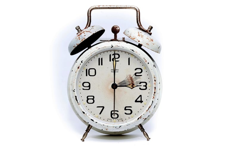Time-hopping Experts